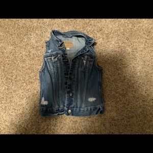 Hollister jean jacket extra small